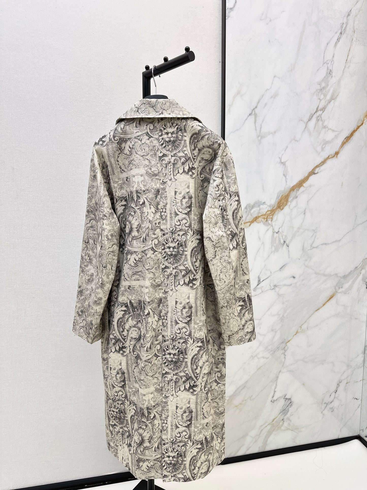 CD NEW print denim overcoats