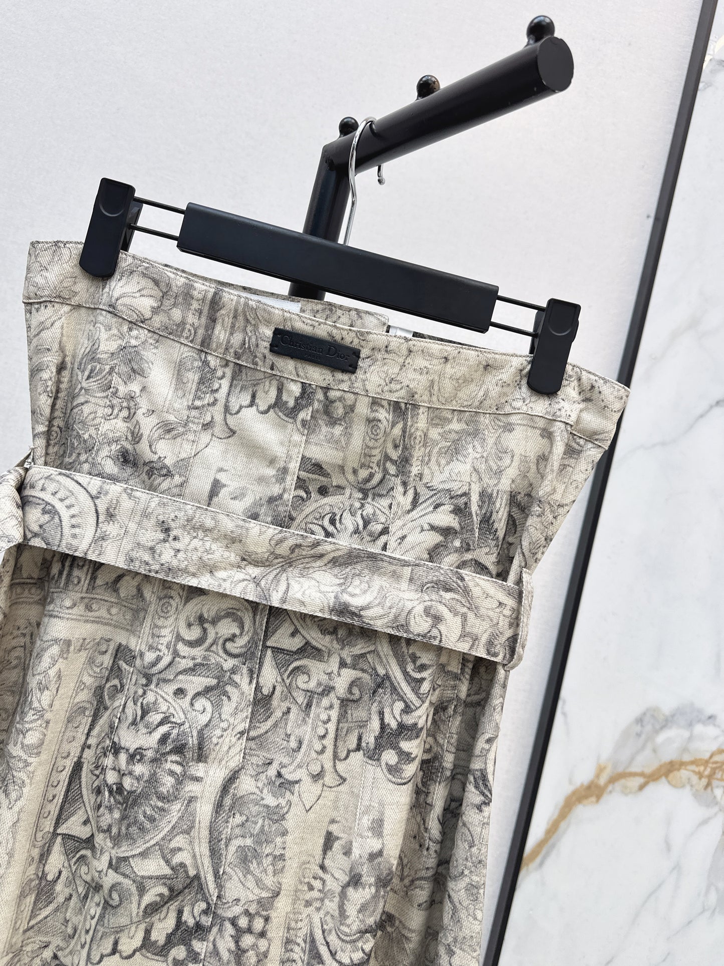 CD NEW strapless dress