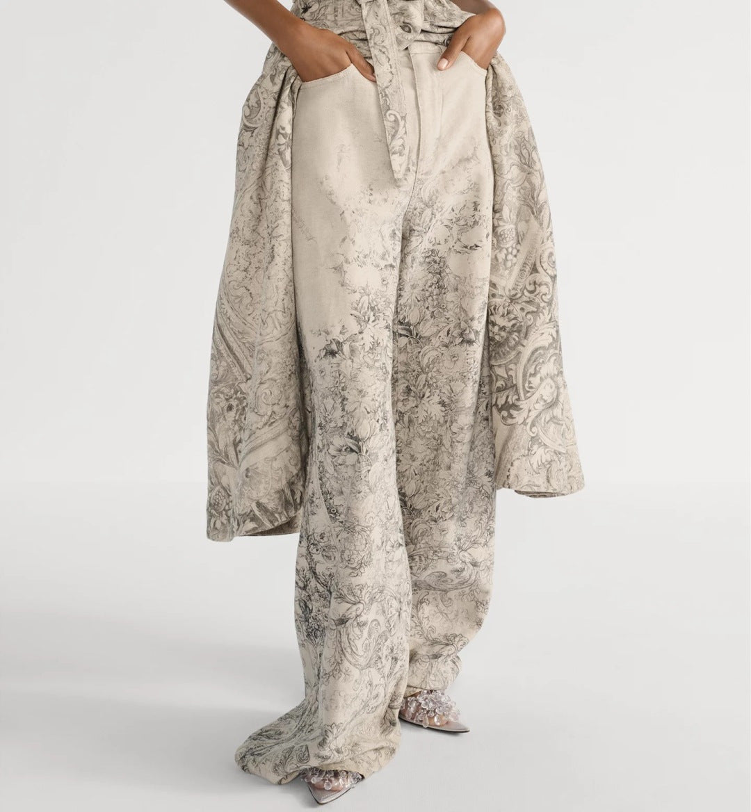 CD NEW printed jeans