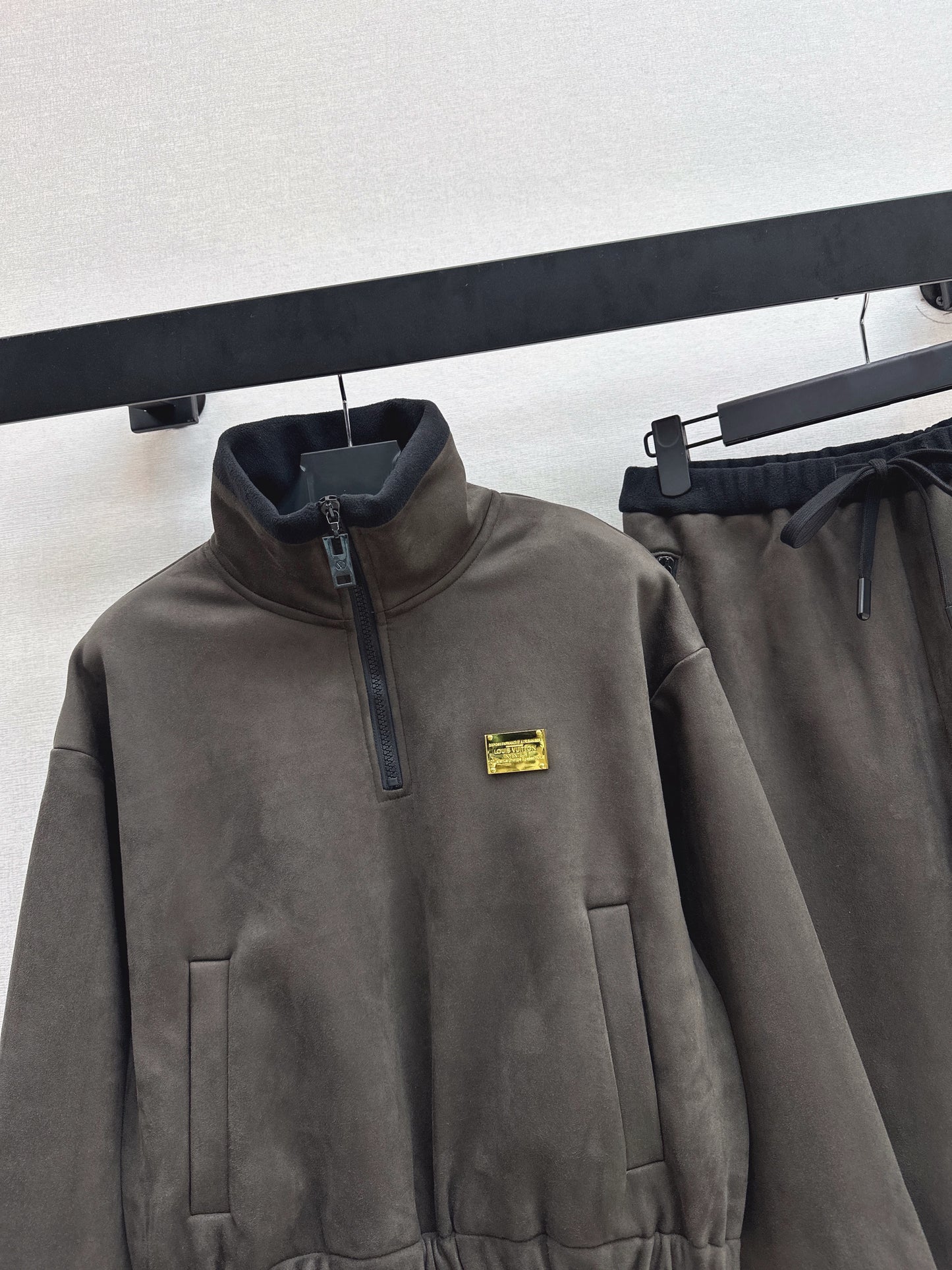 Louis NEW causal sweatsuit