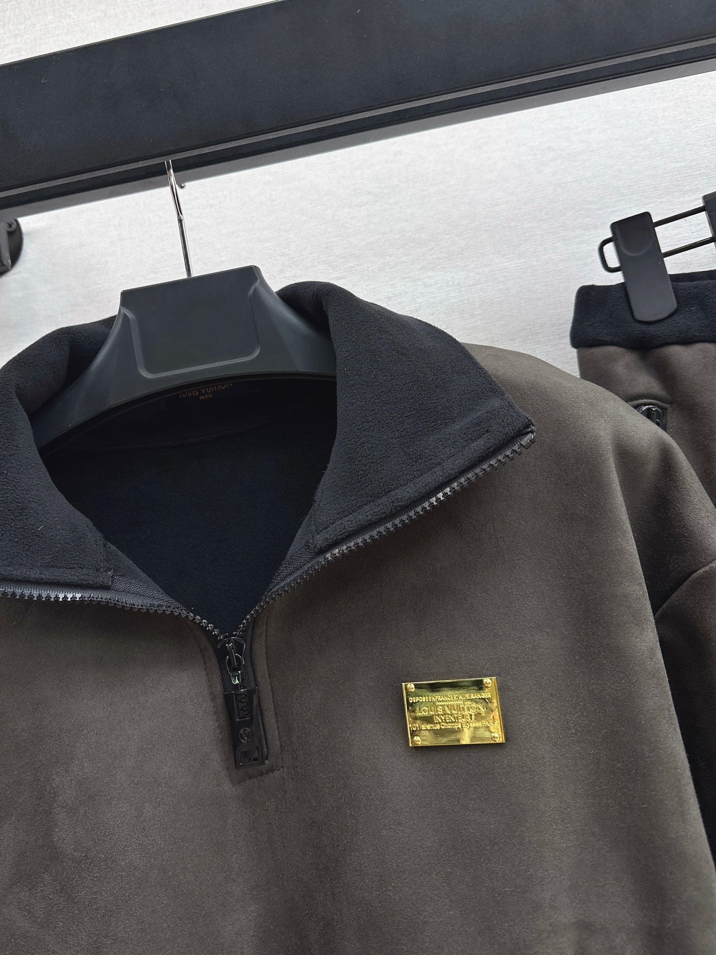 Louis NEW causal sweatsuit