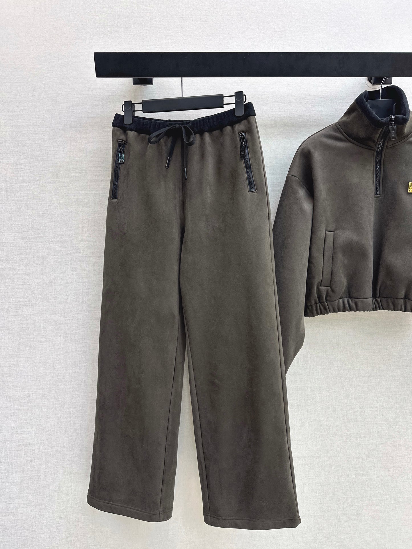 Louis NEW causal sweatsuit