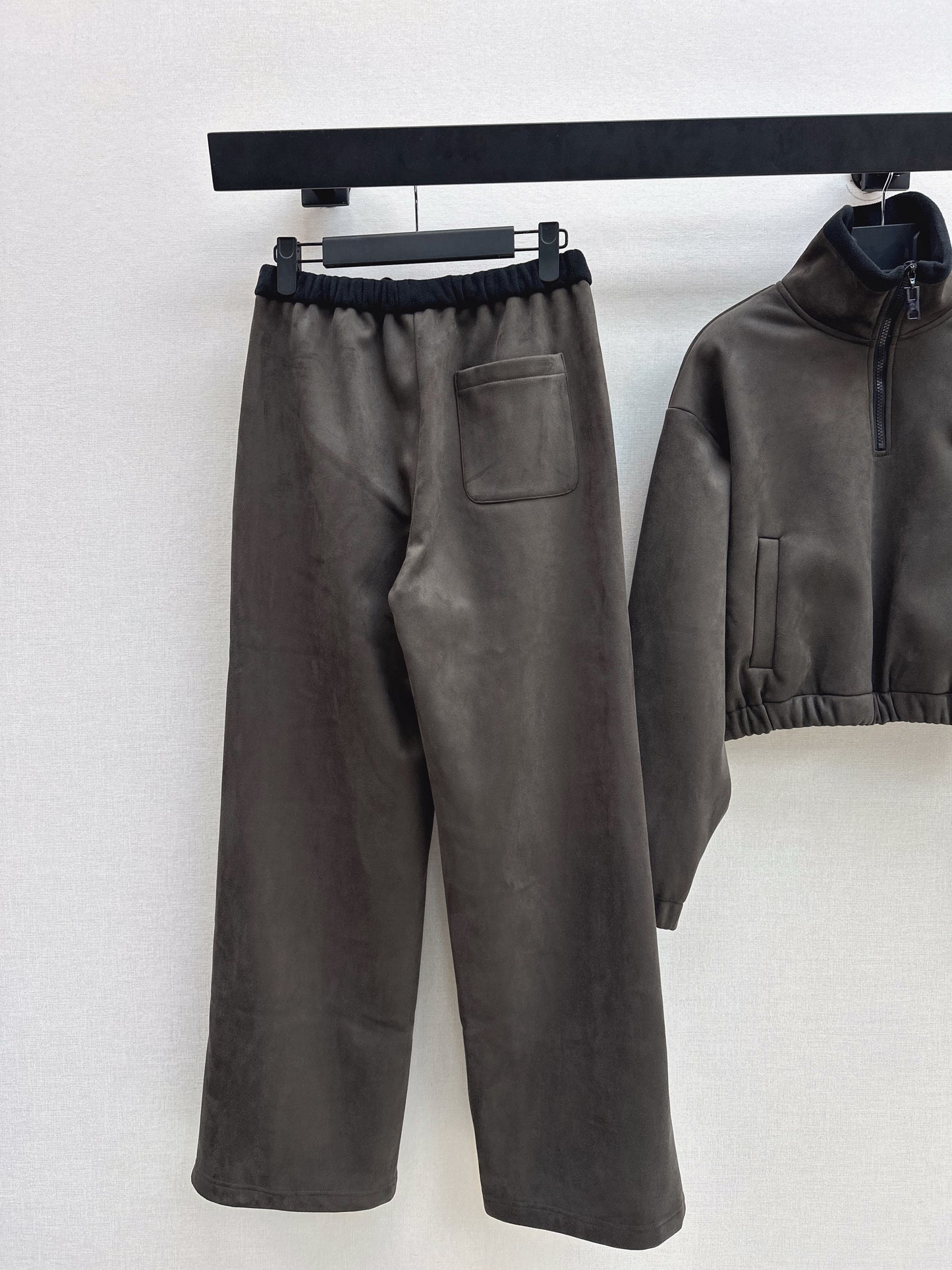 Louis NEW causal sweatsuit