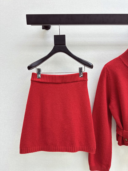 Loro NEW Zippered cardigan skirt set