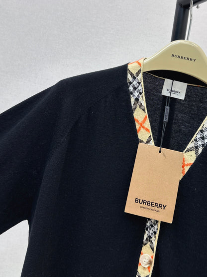 Bur NEW Knitted cardigan