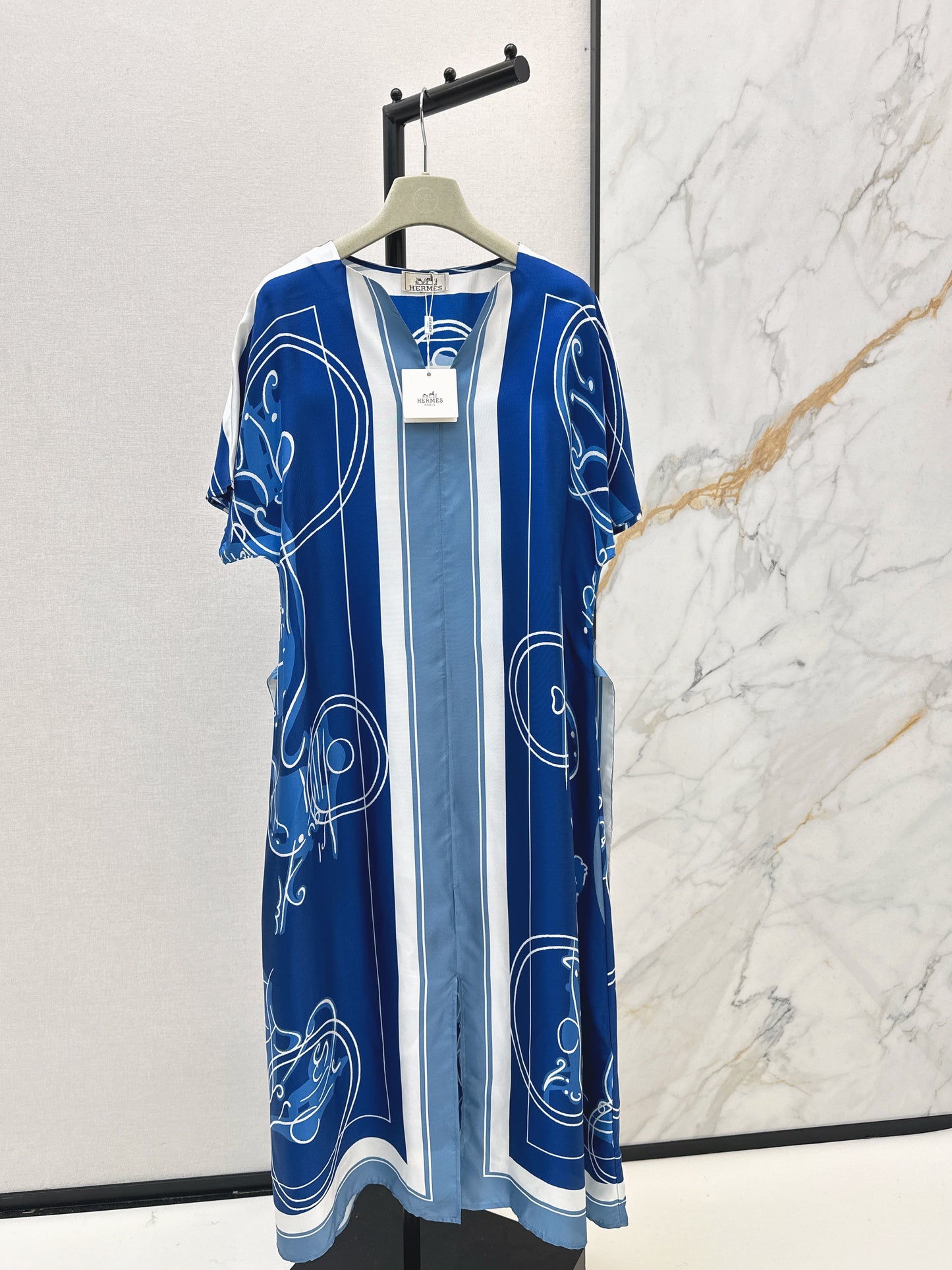 Herm NEW print silk dress