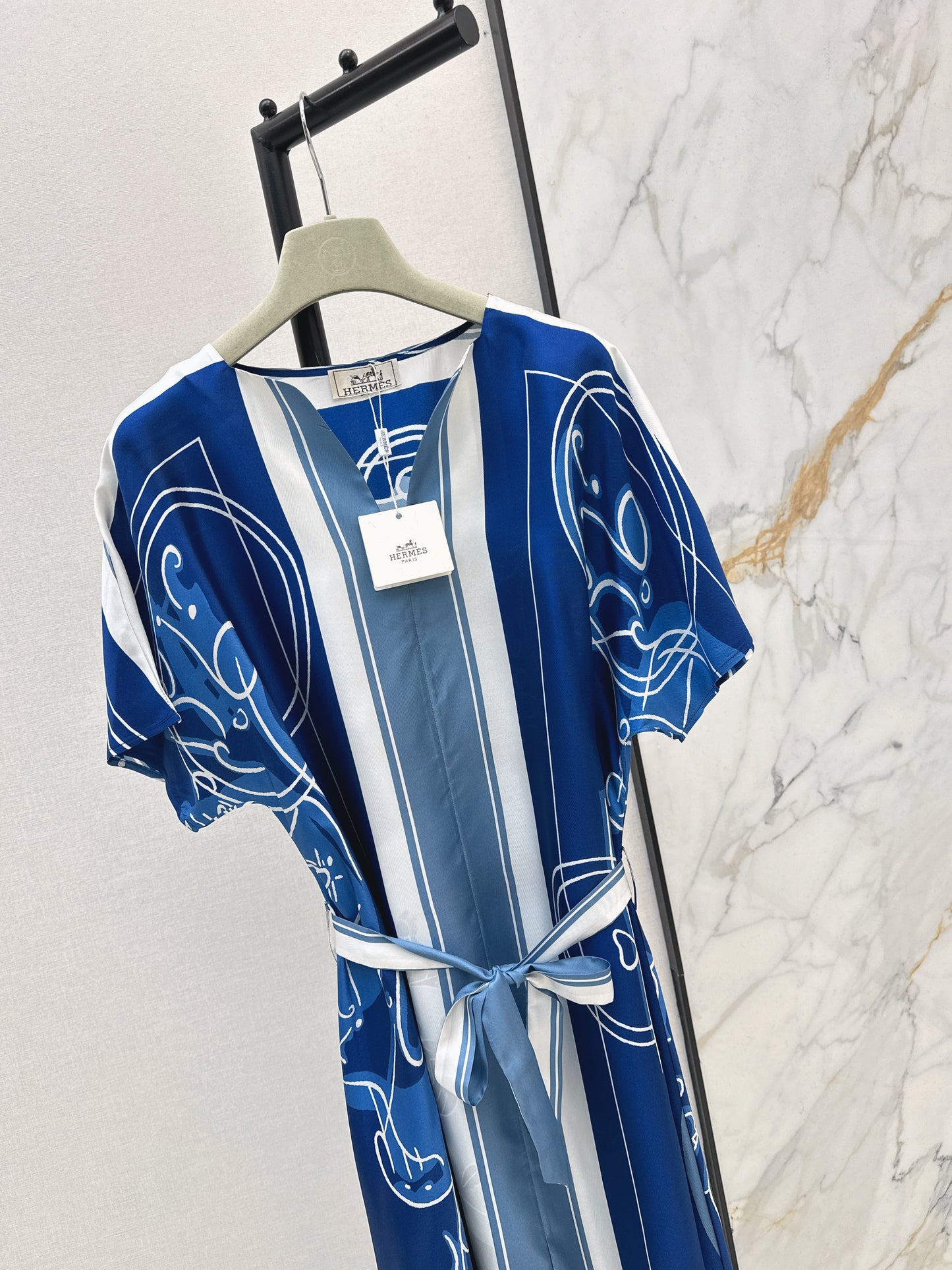 Herm NEW print silk dress