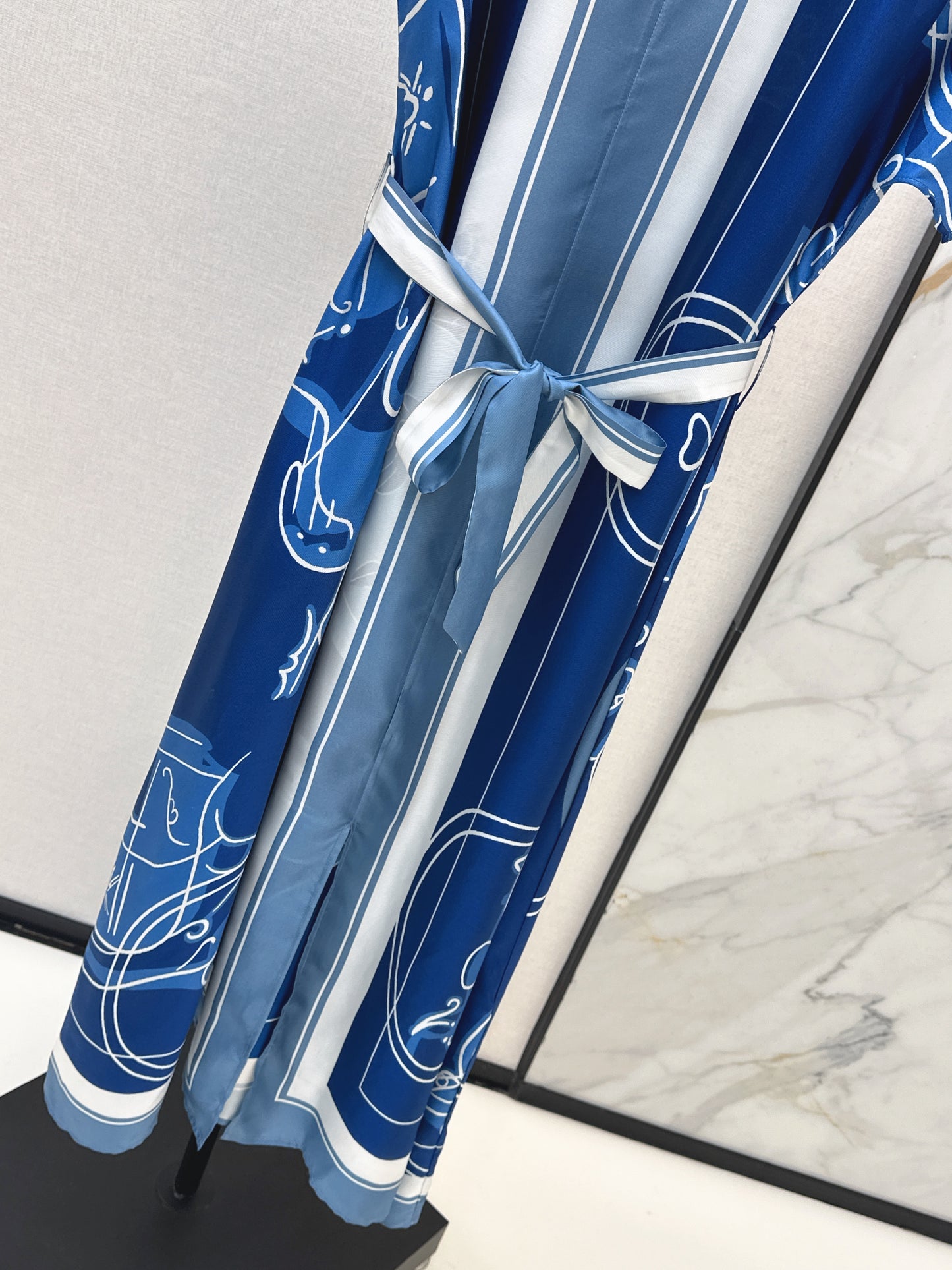 Herm NEW print silk dress