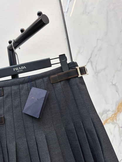Pra NEW pleated skirts