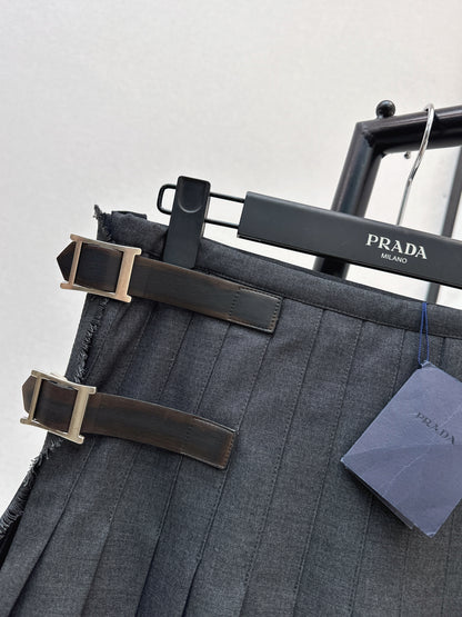 Pra NEW pleated skirts