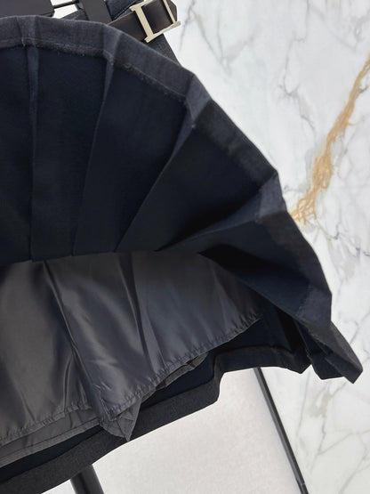 Pra NEW pleated skirts