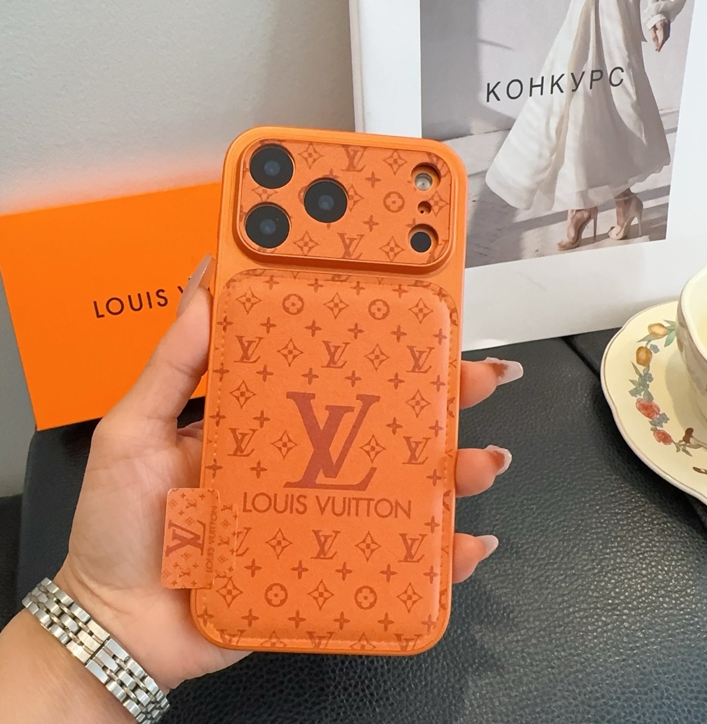 Louis New mobile phone