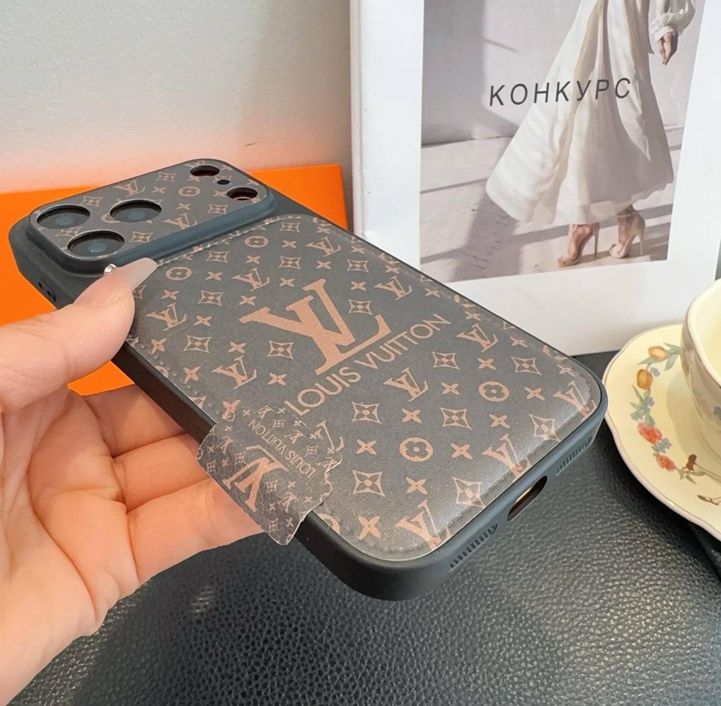 Louis New mobile phone