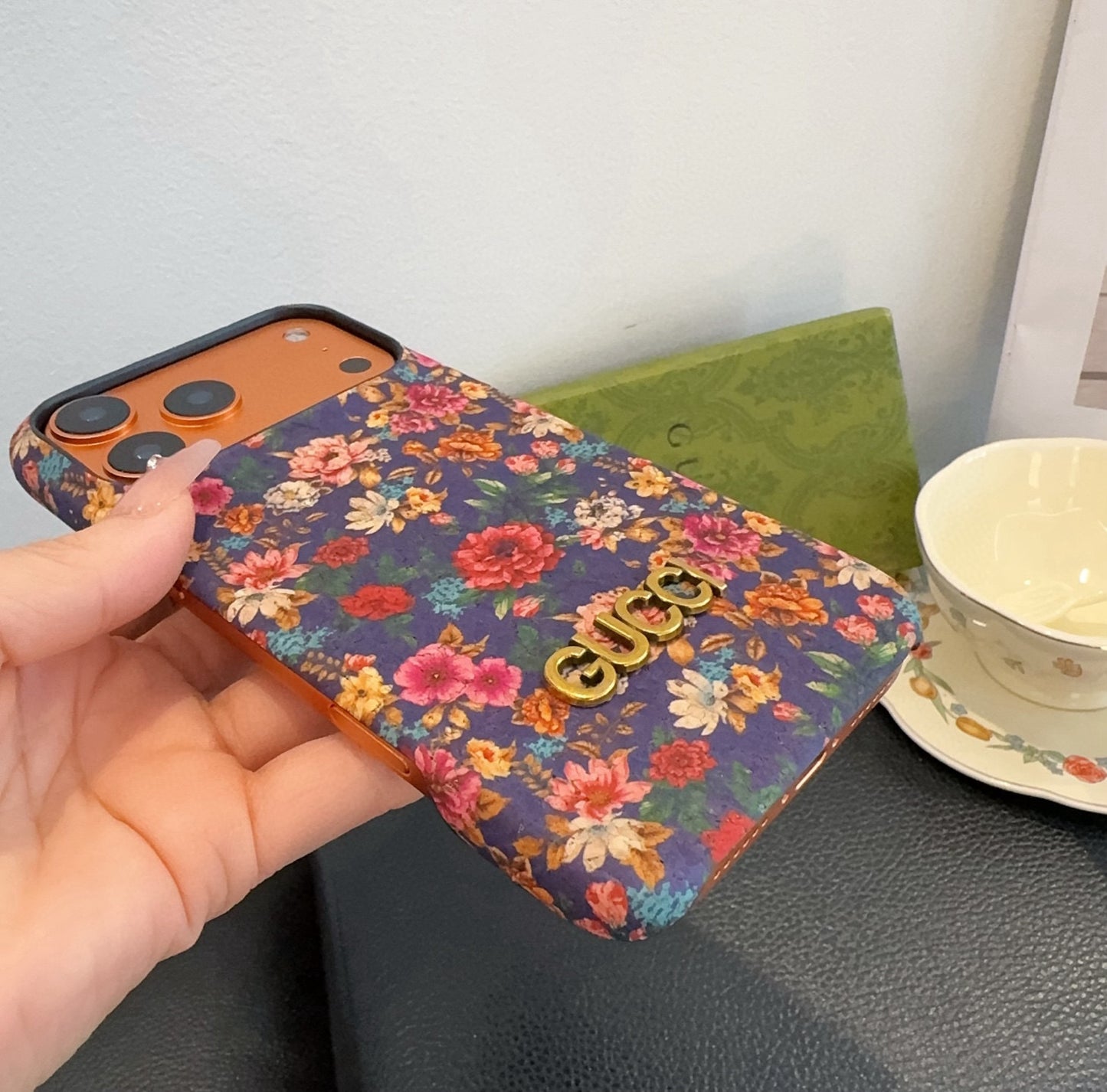 Guc New mobile phone