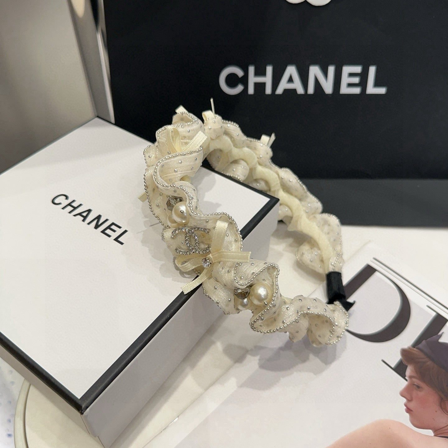Chan Nwe pearl headband