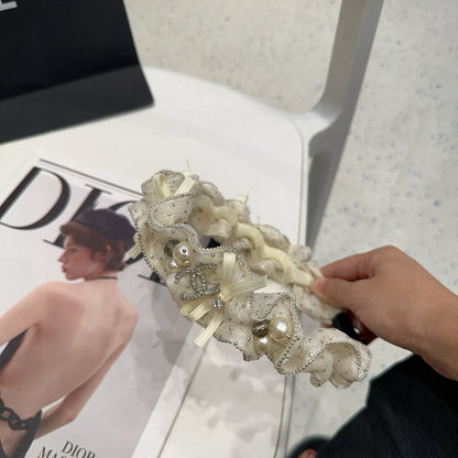 Chan Nwe pearl headband