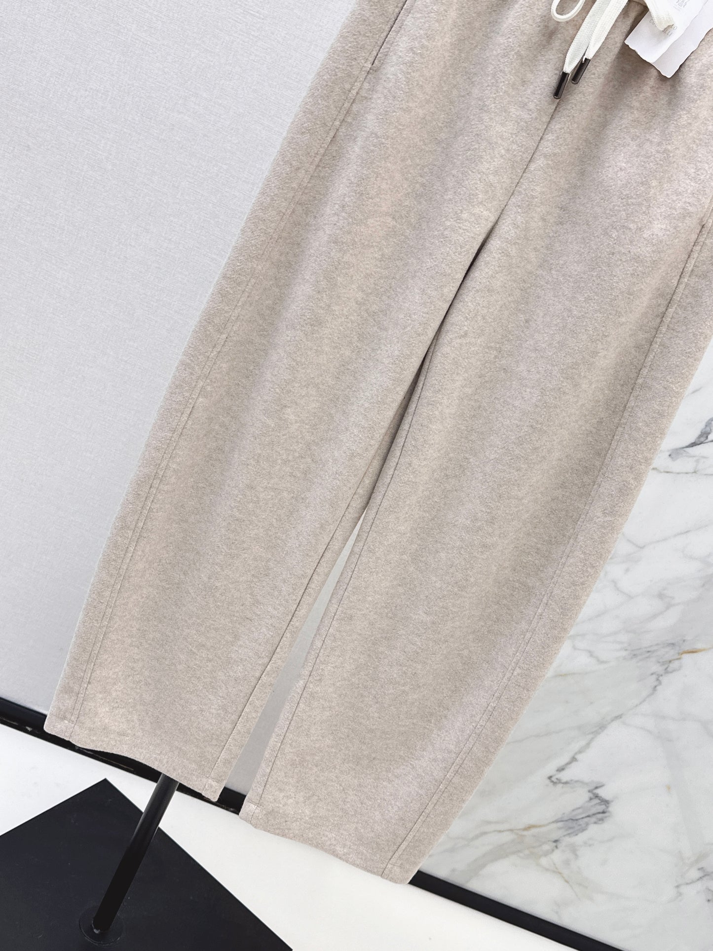 Brun NEW Casual pants