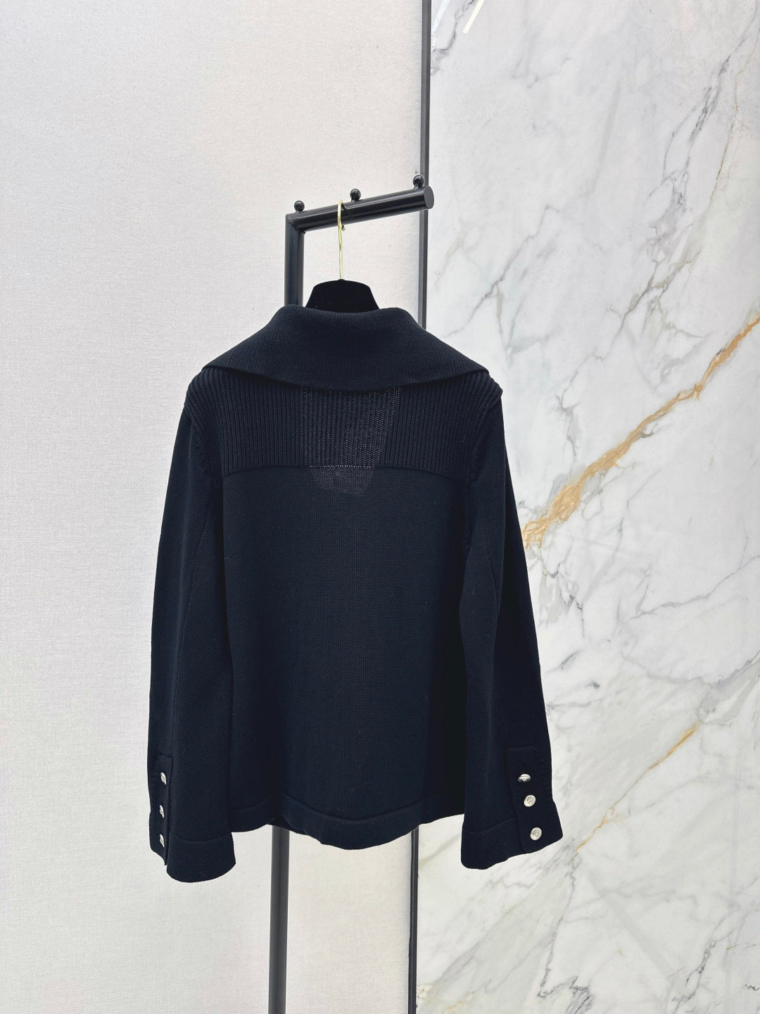 Chan NEW Knitted cardigan