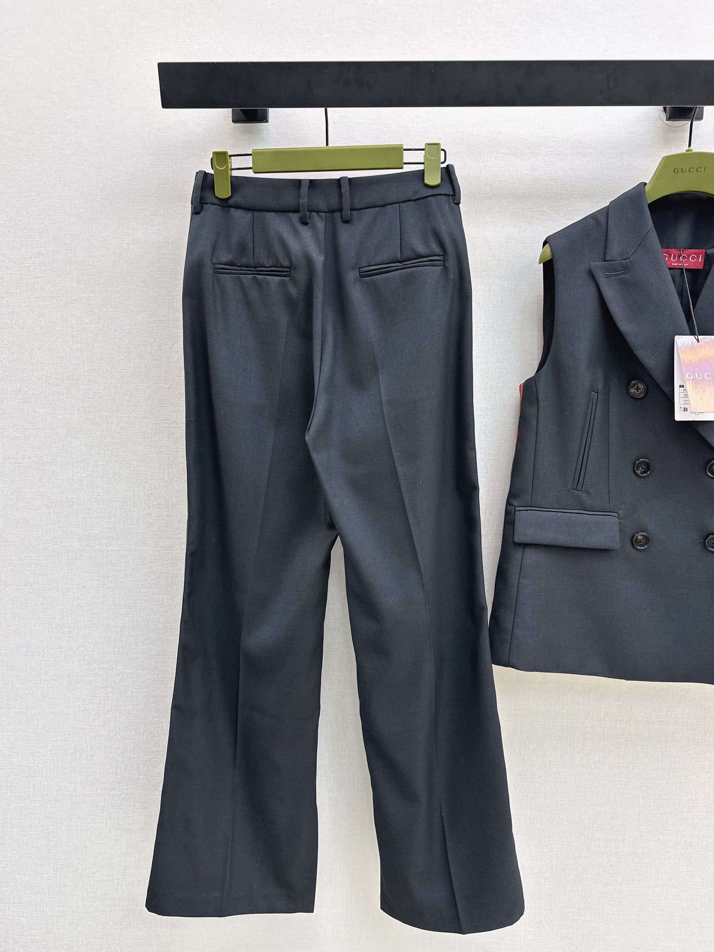 Guc NEW striped suit