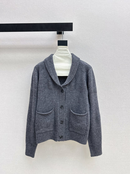Loro NEW V-neck cardigan