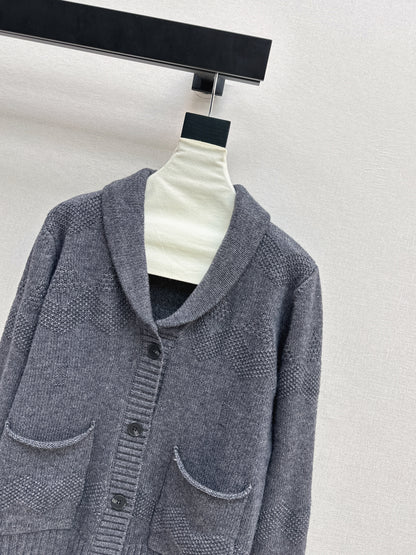 Loro NEW V-neck cardigan