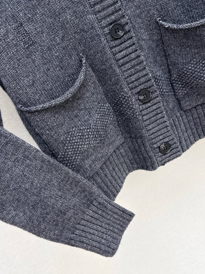 Loro NEW V-neck cardigan