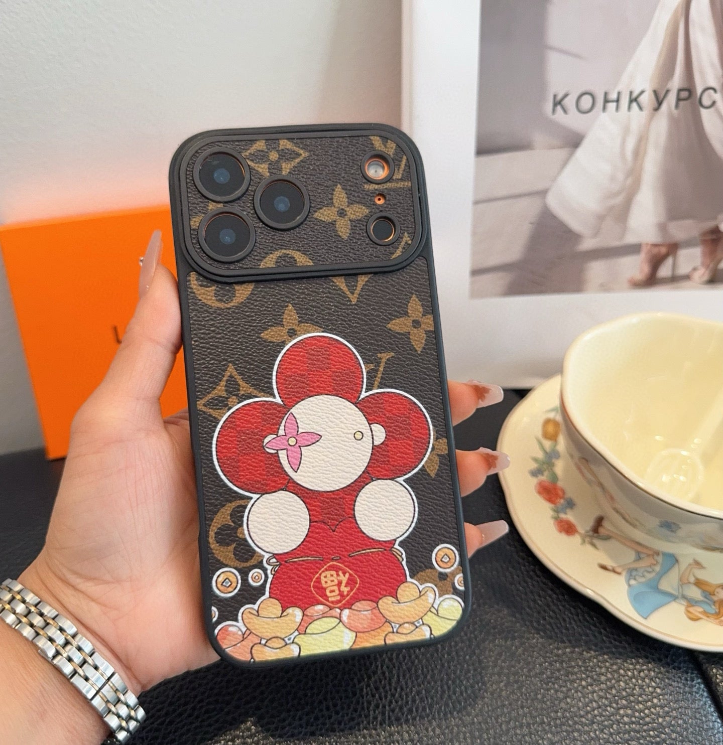 Louis New mobile phone