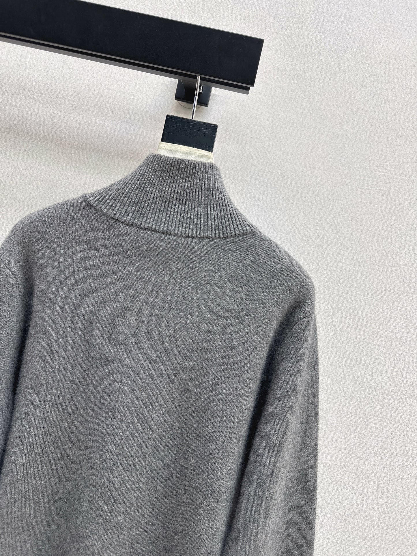 Monc NEW Zippered cardigan jacket