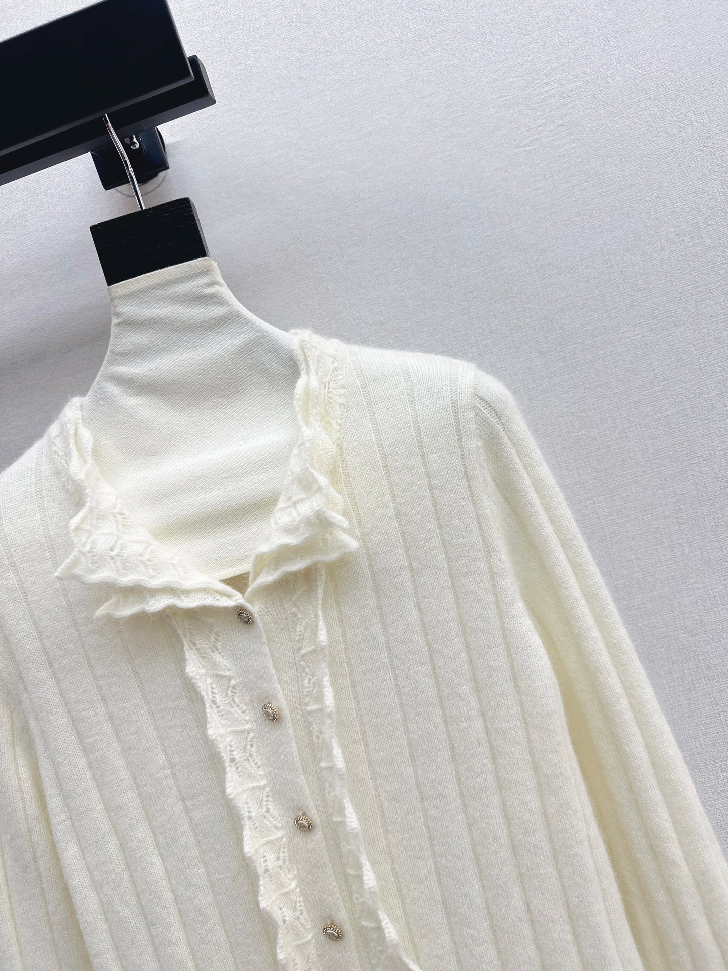 Chan NEW Wool sweater