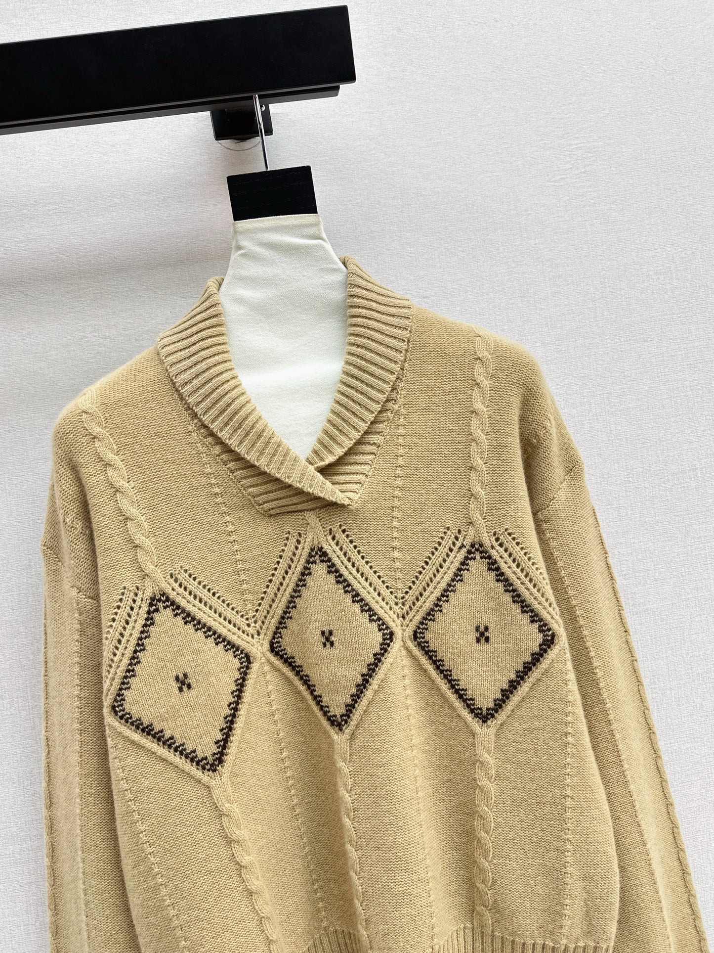 Ral NEW Knitted sweater
