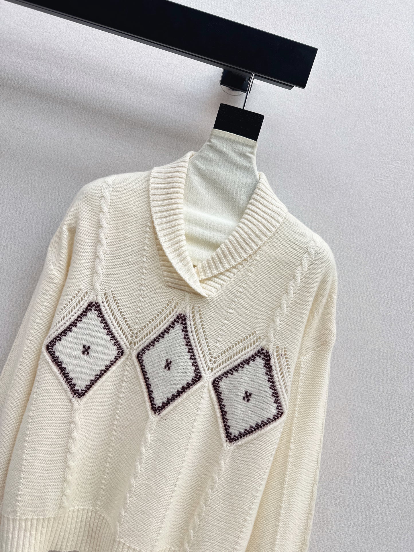 Ral NEW Knitted sweater