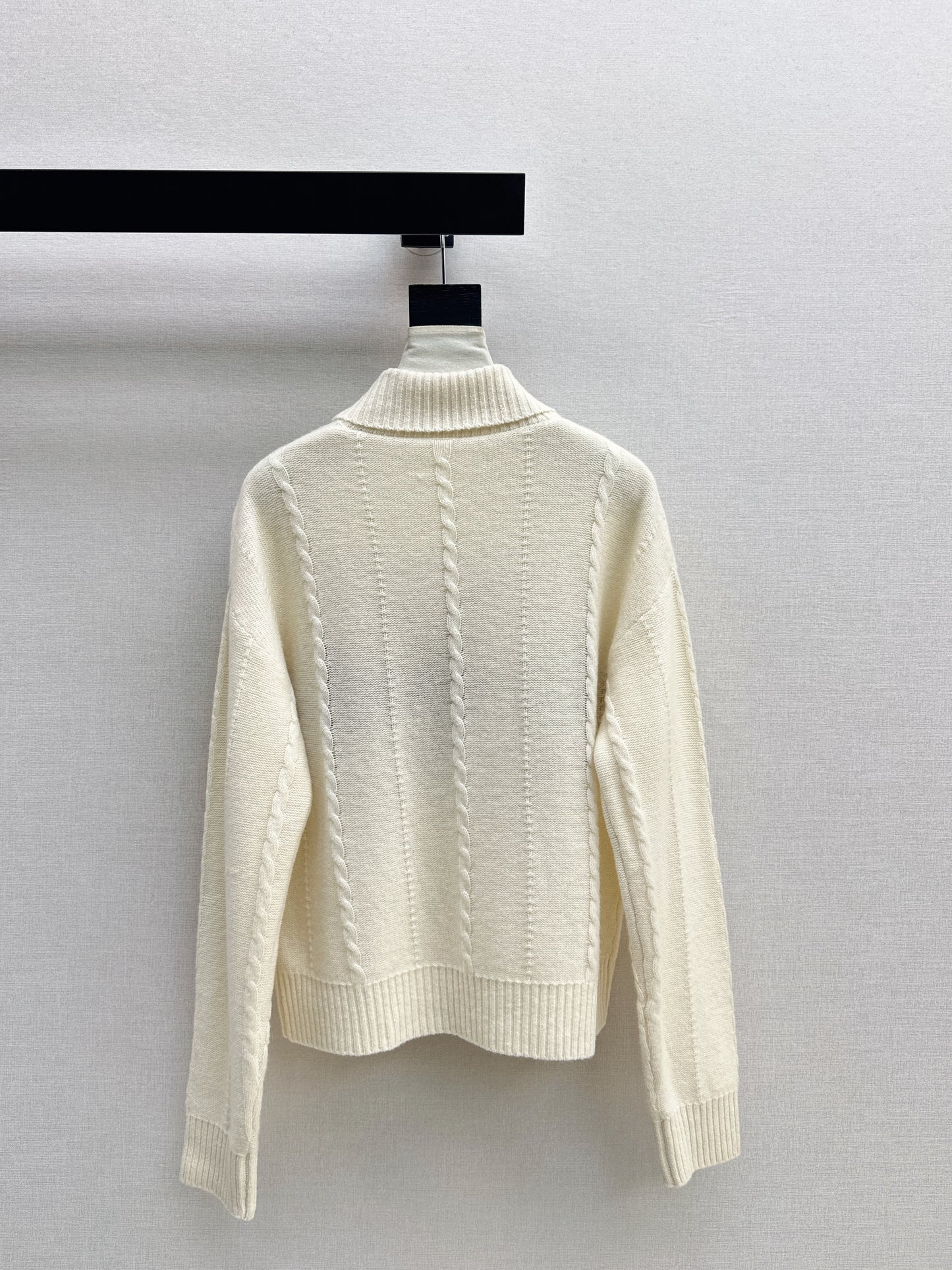 Ral NEW Knitted sweater