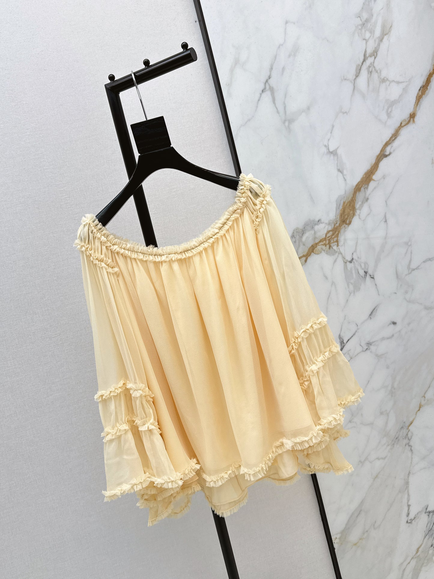 Zimm NEW off shoulder top