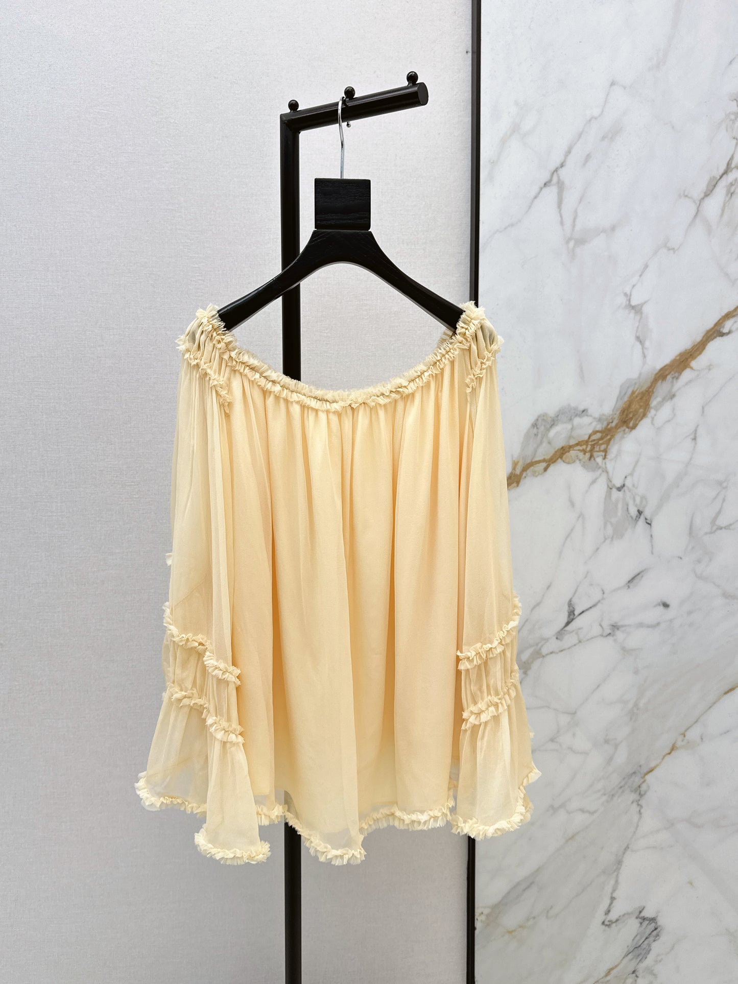 Zimm NEW off shoulder top