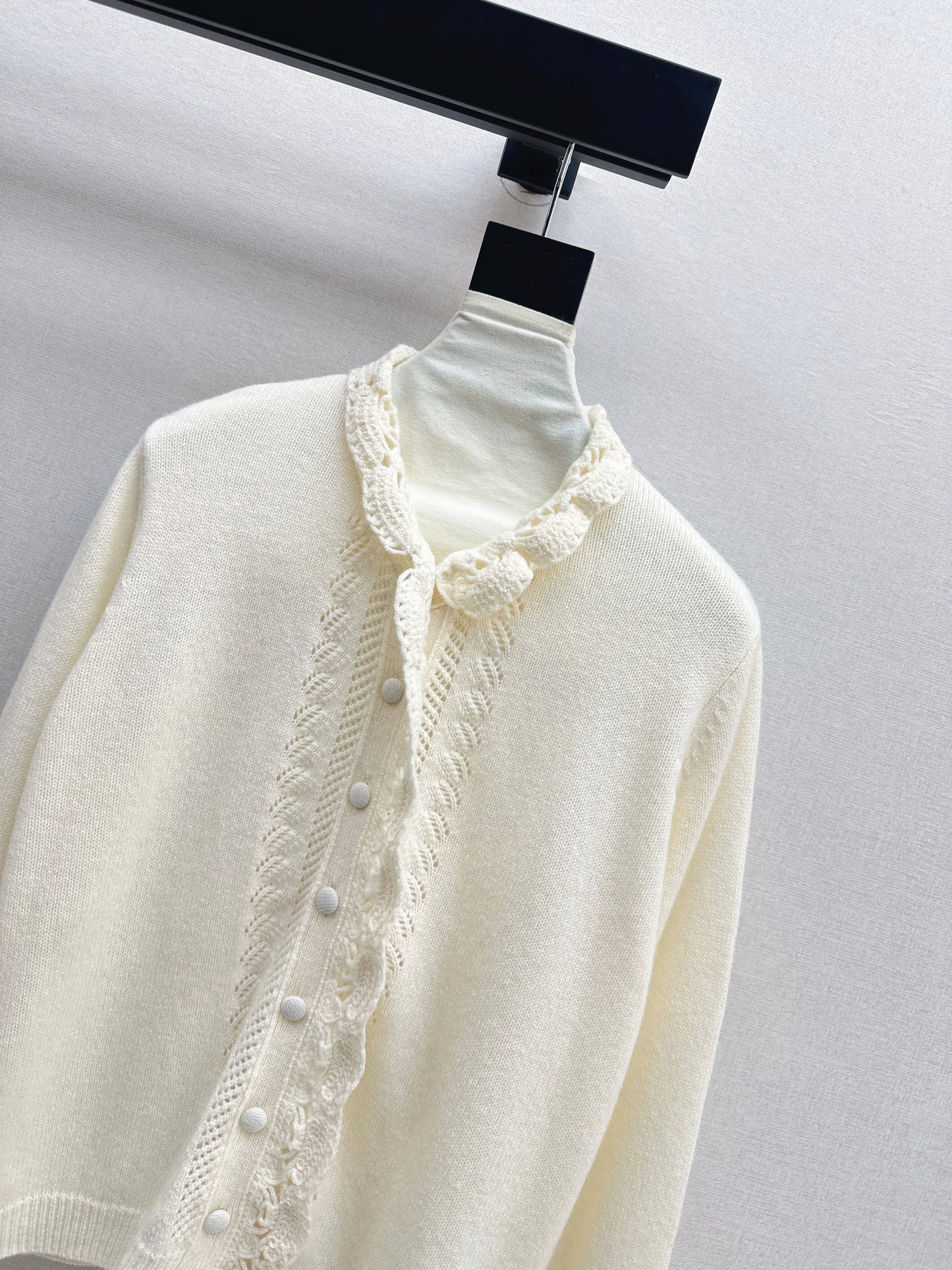 Es NEW Knitted cardigan