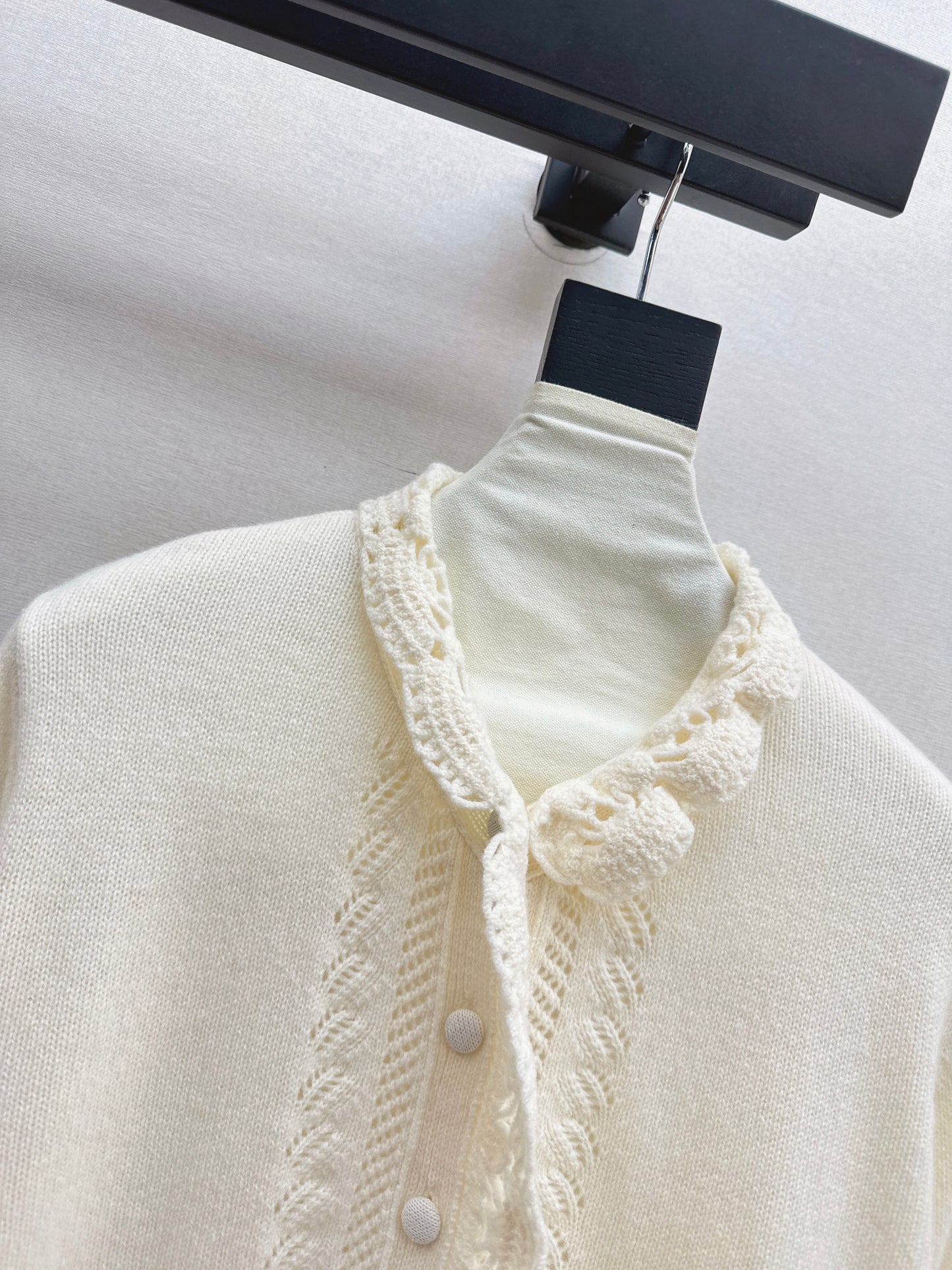 Es NEW Knitted cardigan