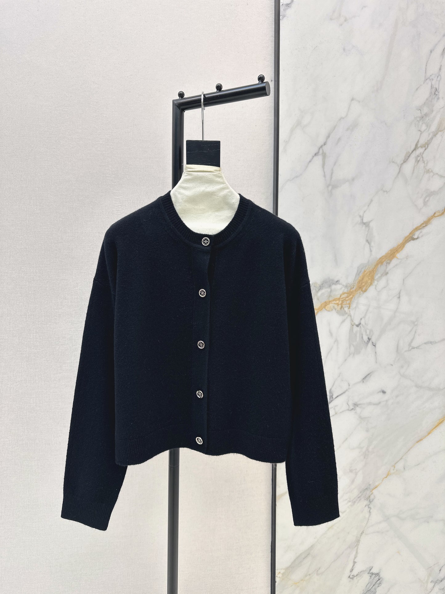 Herm NEW Knitted cardigan jacket