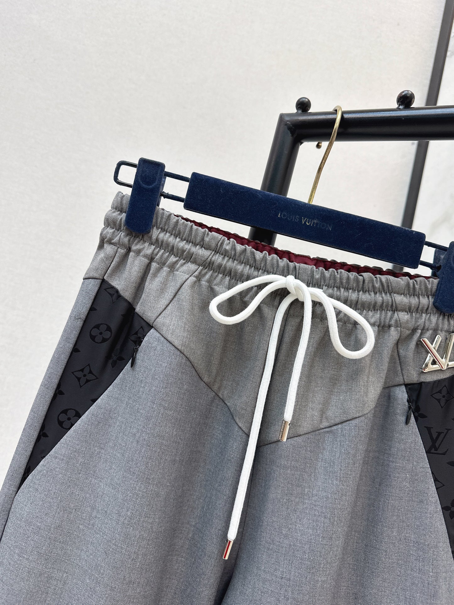 Louis NEW contract pants