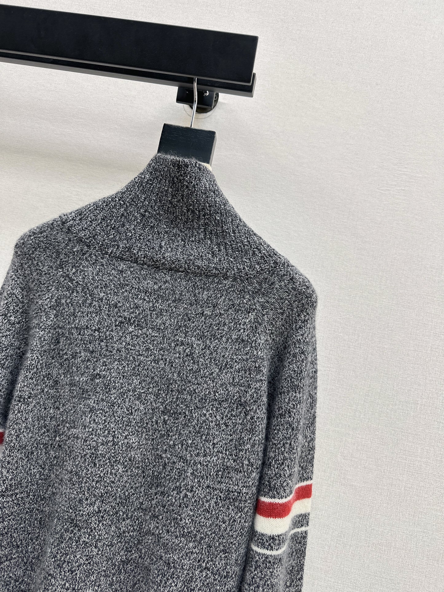 Monc NEW zip-up sweater