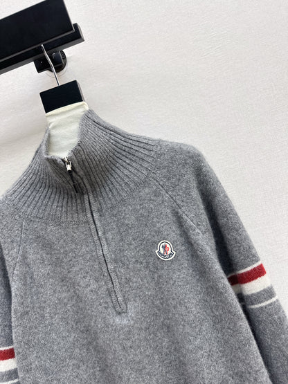 Monc NEW zip-up sweater
