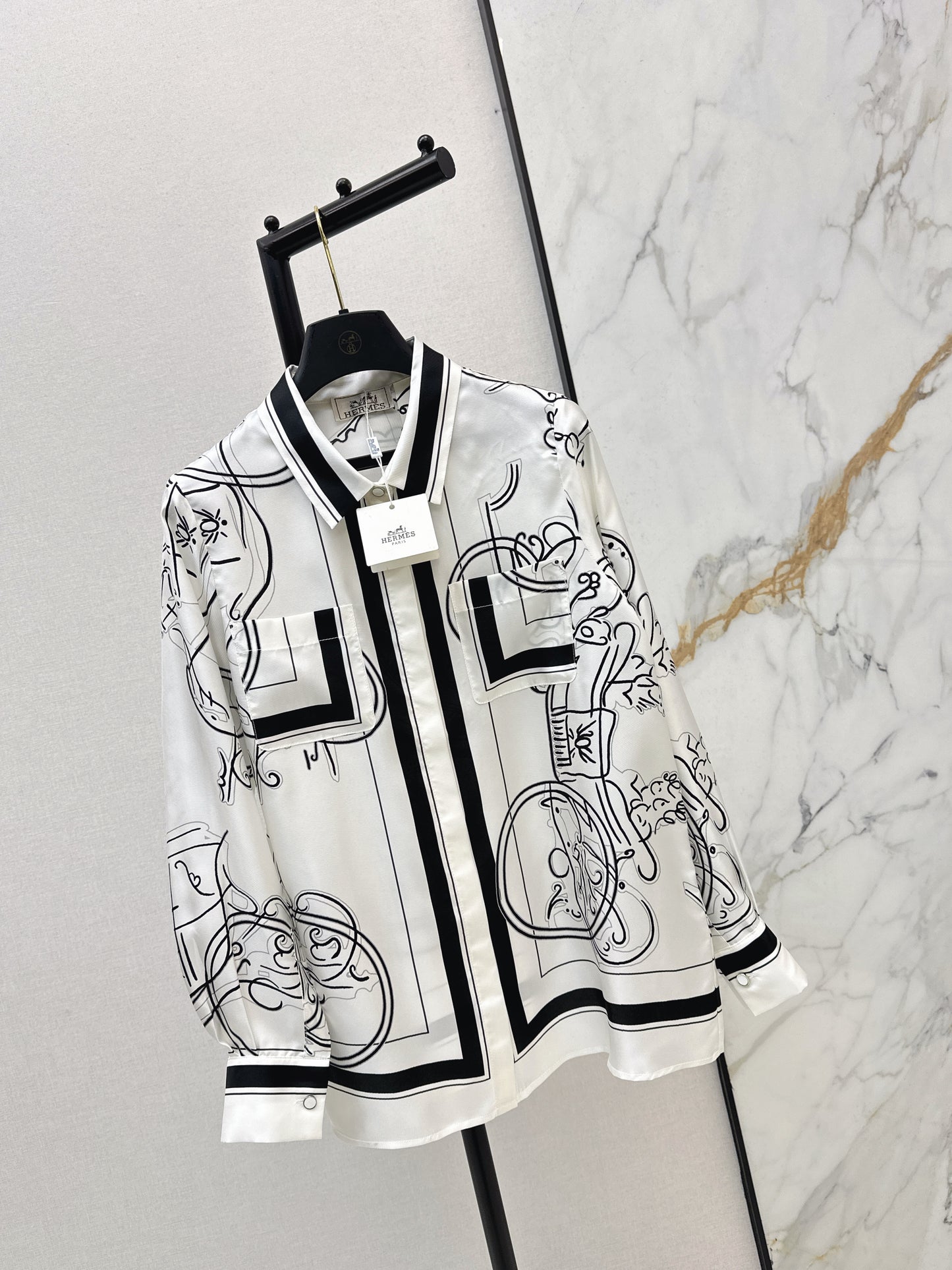 Herm NEW printed shirt