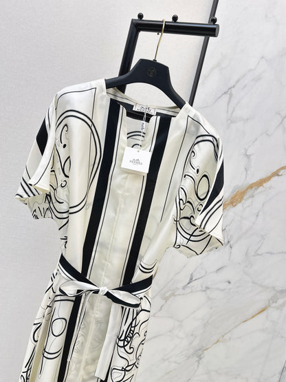 Herm NEW printed dress