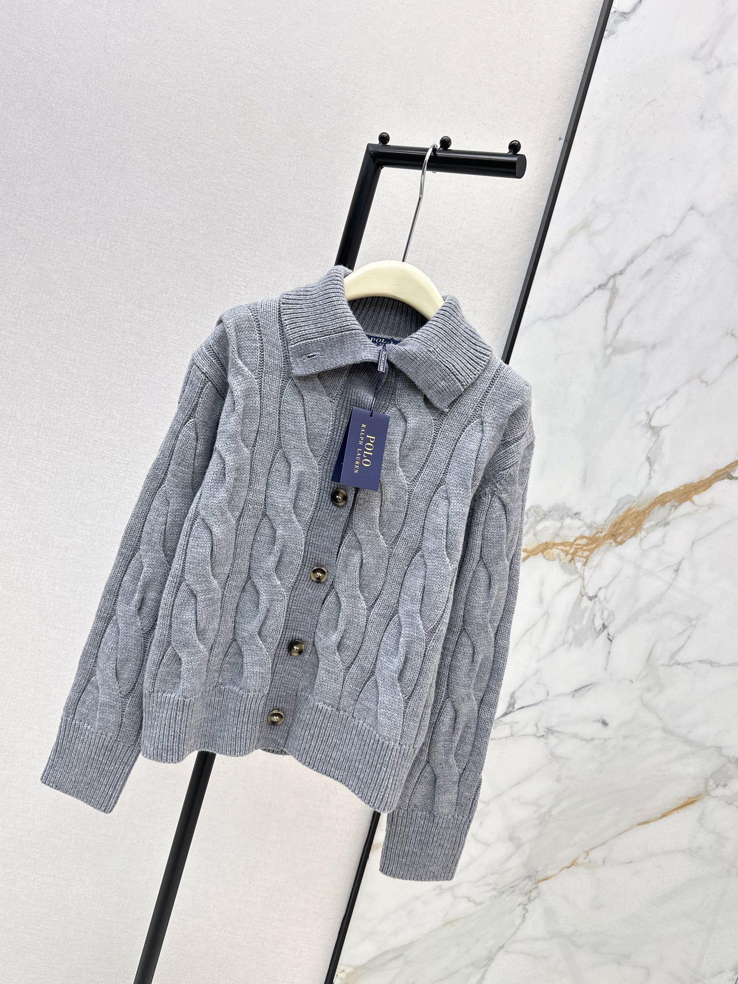 Ral NEW Knitted cardigan