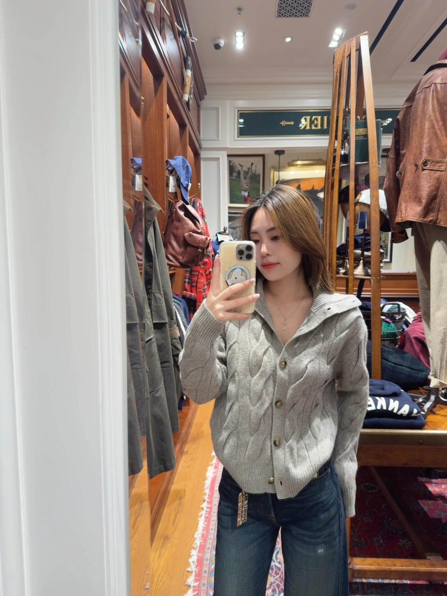 Ral NEW Knitted cardigan