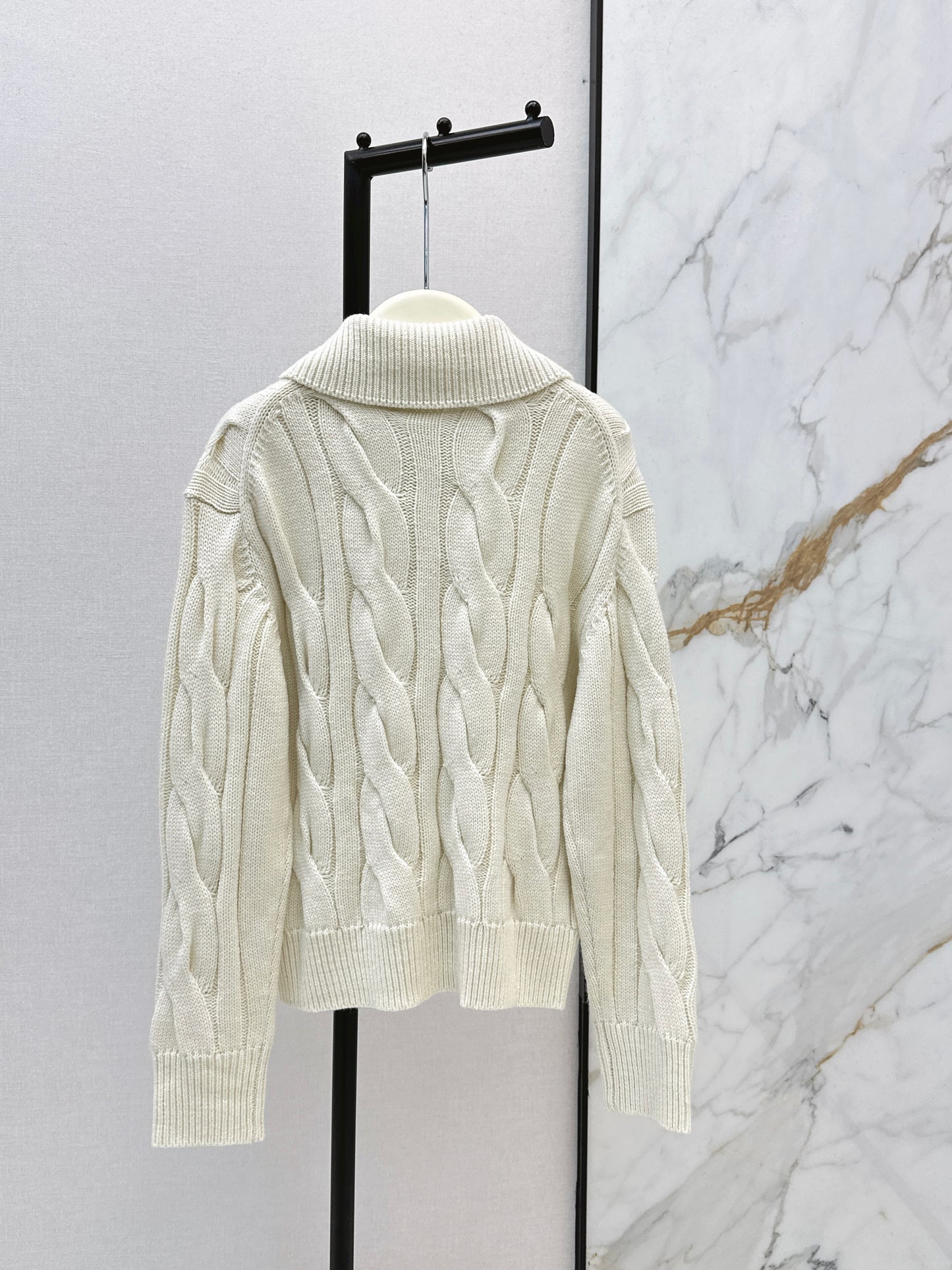 Ral NEW Knitted cardigan