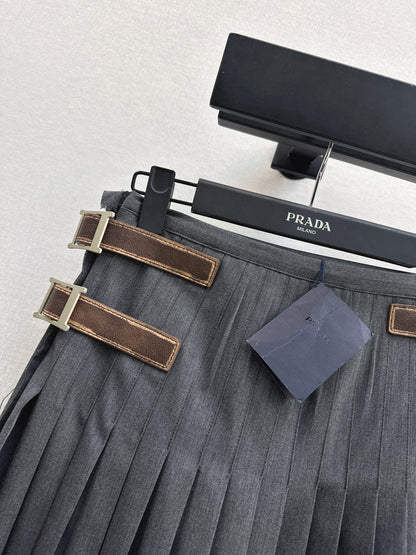 Pra NEW pleated skirts