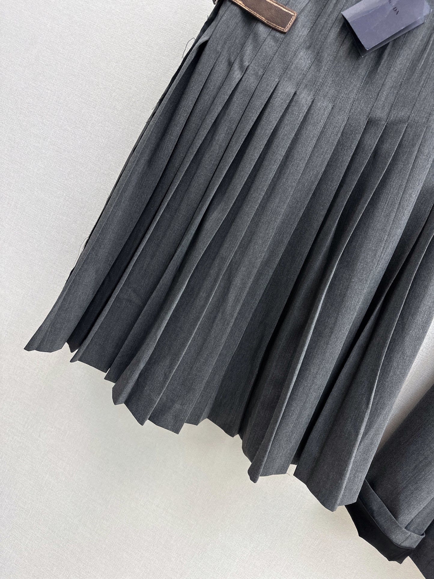 Pra NEW pleated skirts