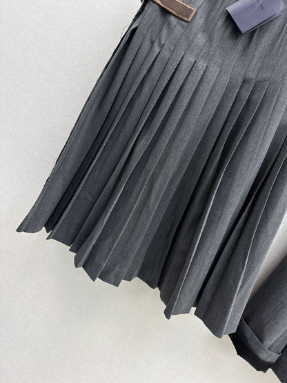 Pra NEW pleated skirts
