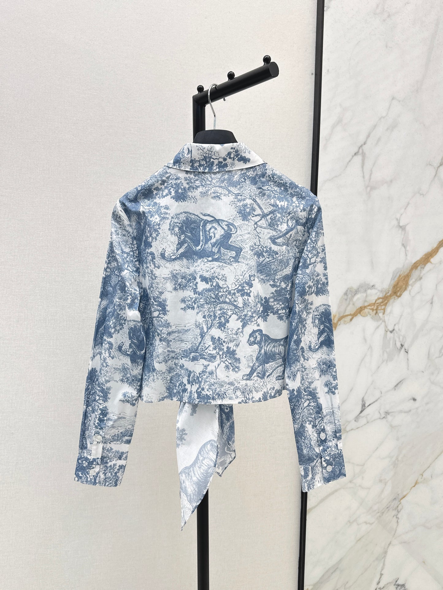 CD NEW cropped tie-front shirt