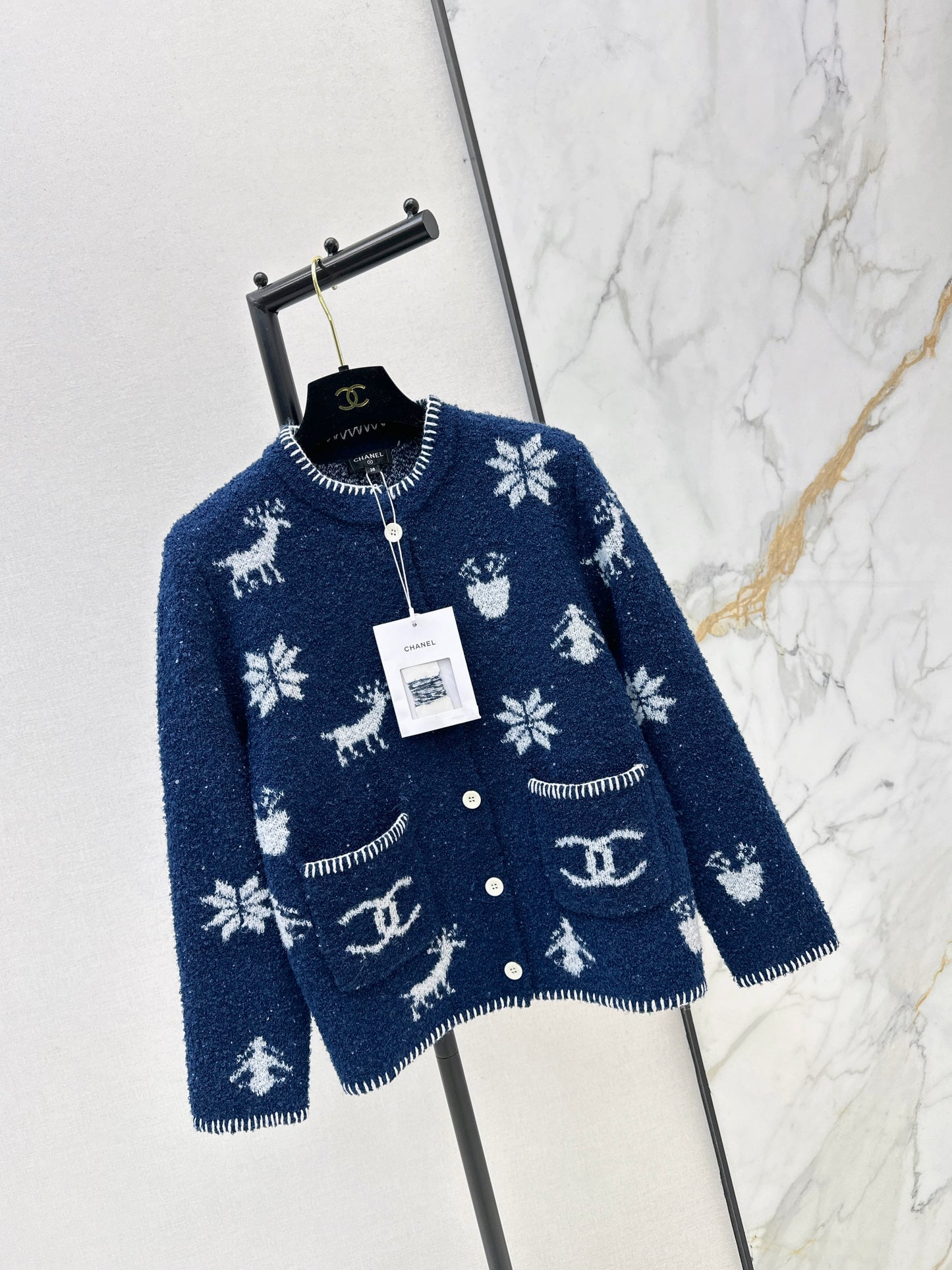 Chan NEW Knitted cardigan